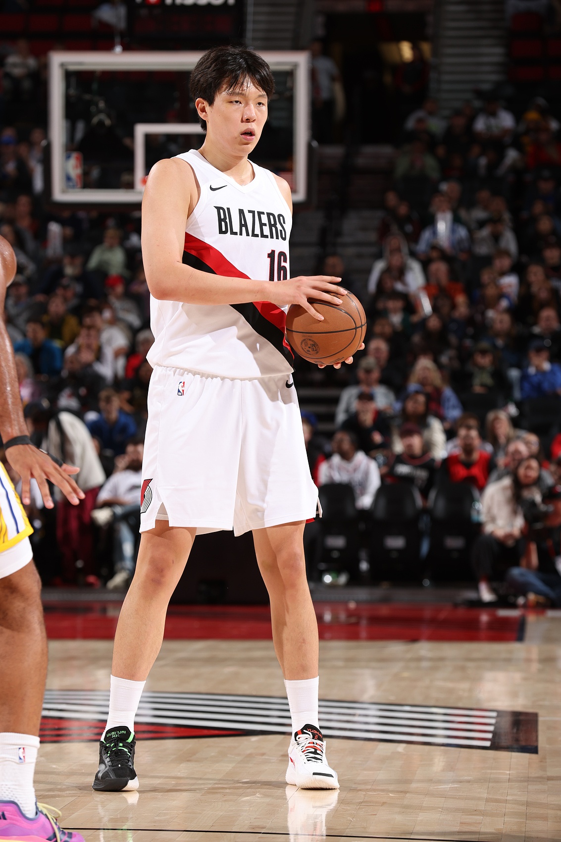 拓媒：球队今天有意重视杨瀚森 希望他打出来以后做筹码换字母？